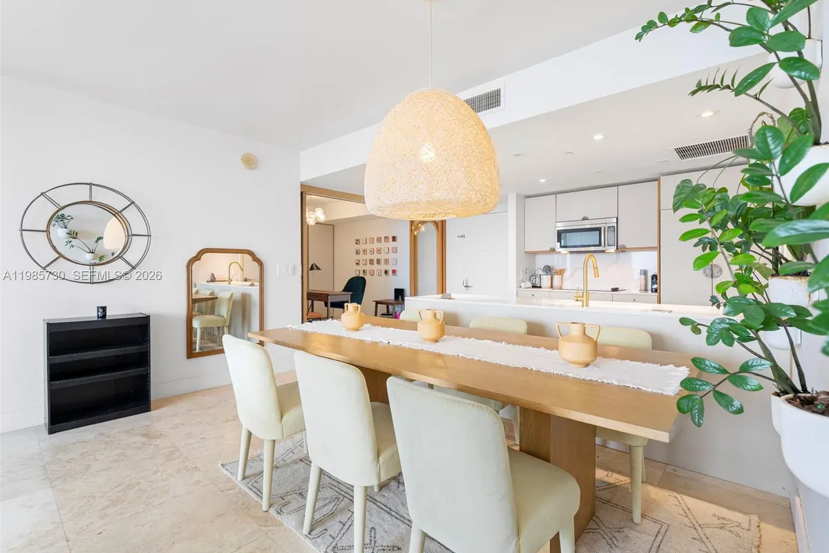 50 Biscayne Blvd # 1708, Miami FL 33132