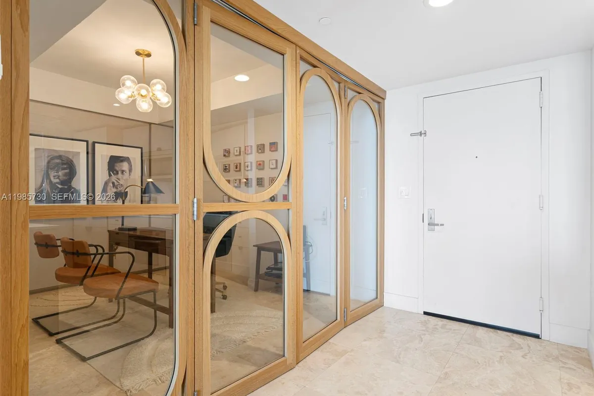 50 Biscayne Blvd # 1708, Miami FL 33132