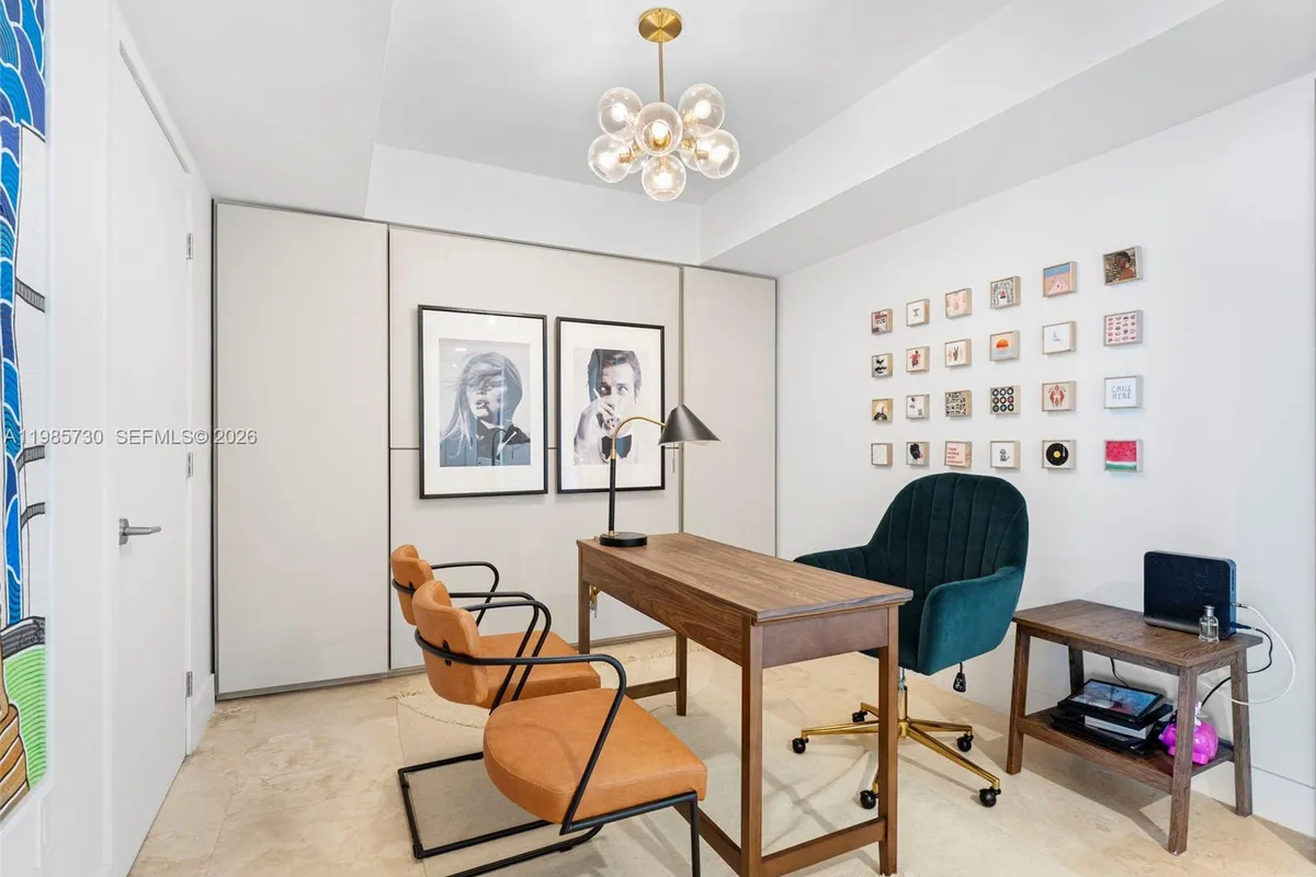 50 Biscayne Blvd # 1708, Miami FL 33132