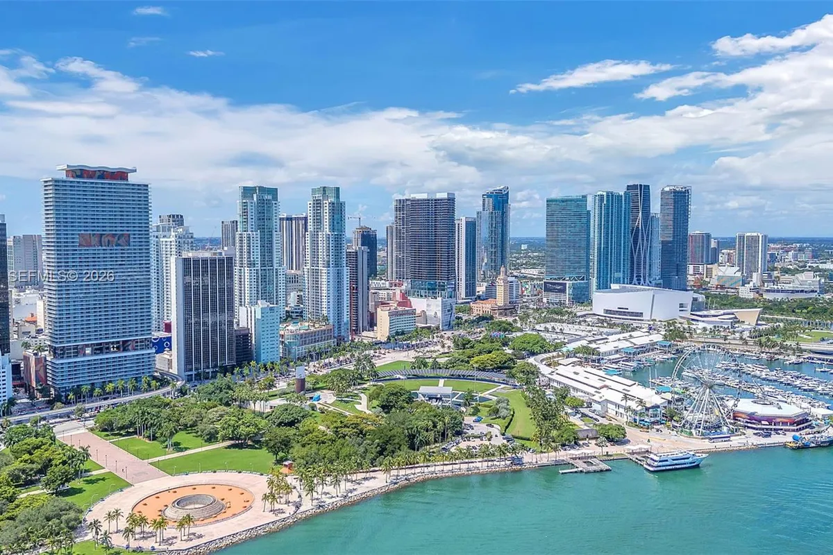 50 Biscayne Blvd # 1708, Miami FL 33132