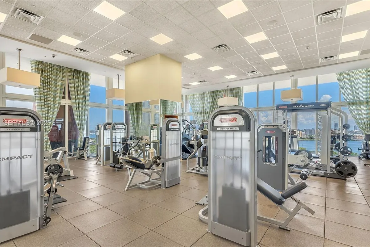 50 Biscayne Blvd # 1708, Miami FL 33132