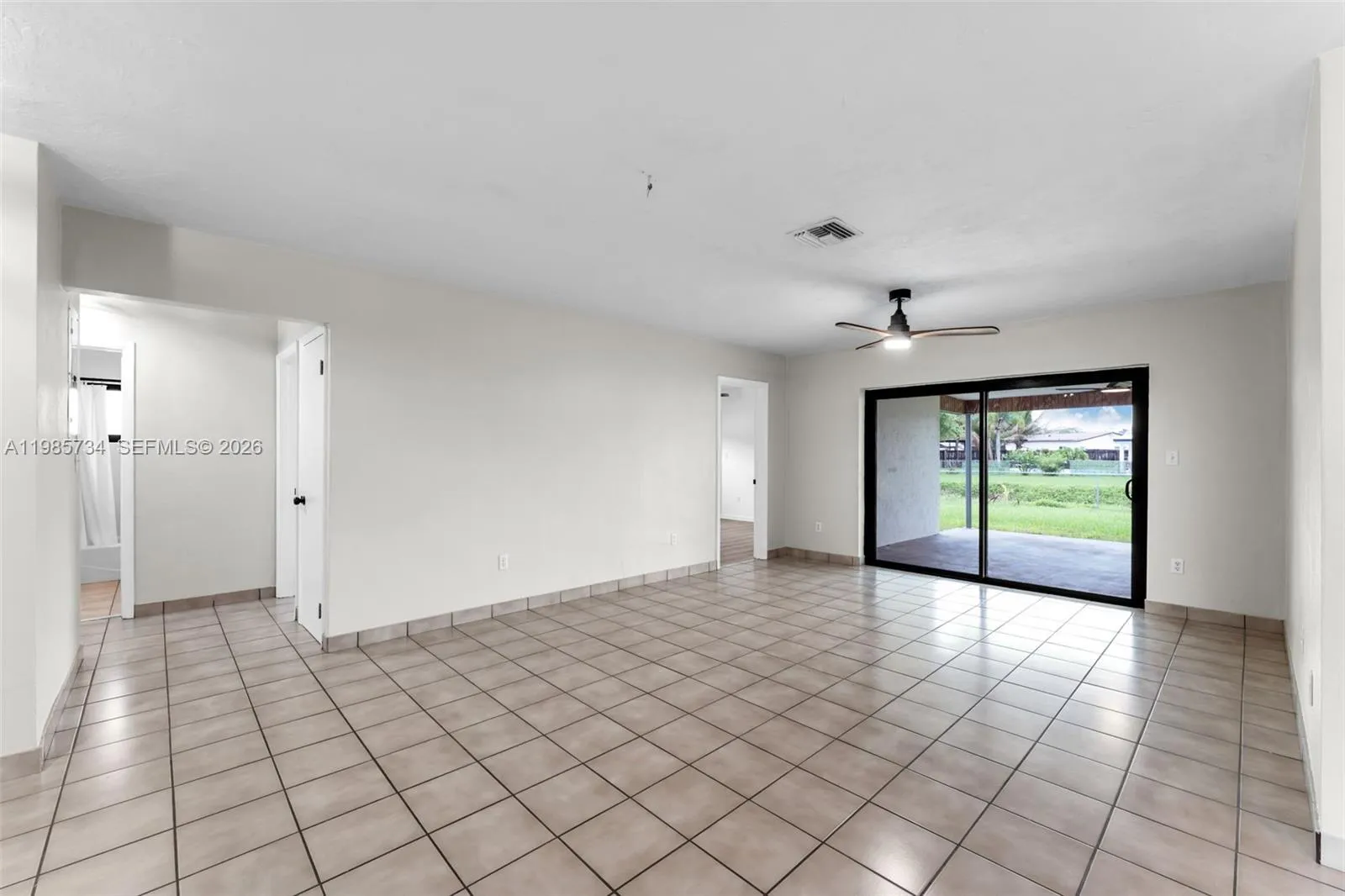 9454 Sterling Dr, Cutler Bay FL 33157