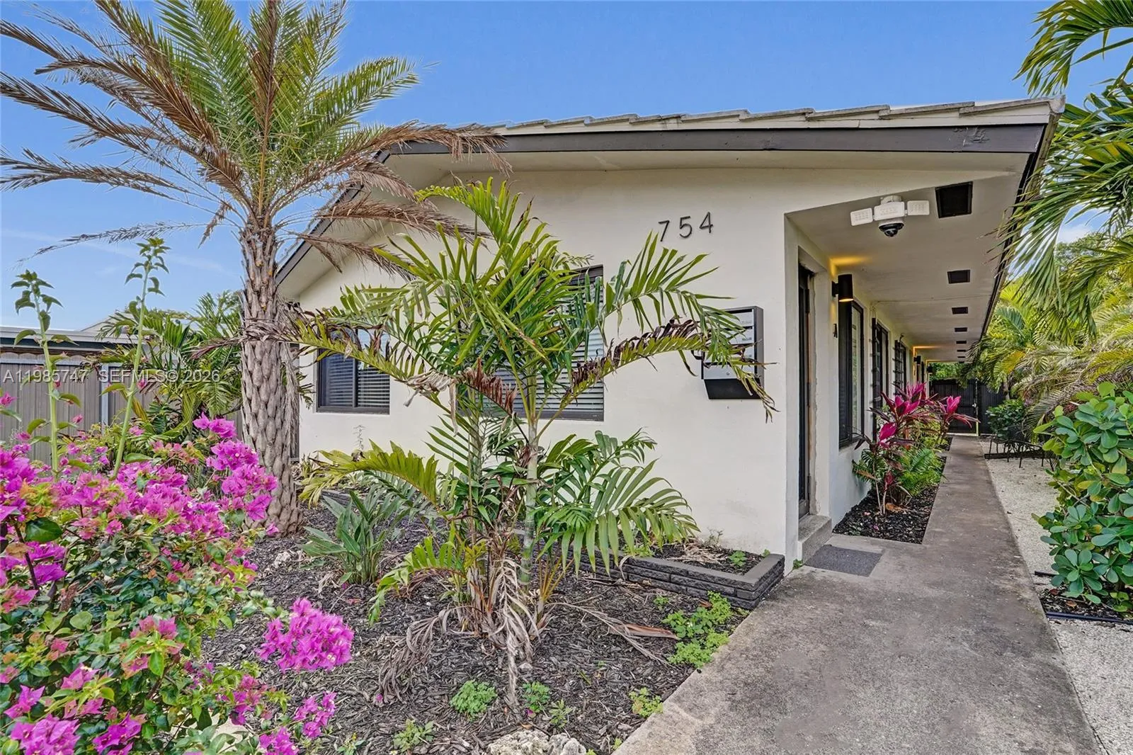 754 NE 40th St # B, Fort Lauderdale FL 33334