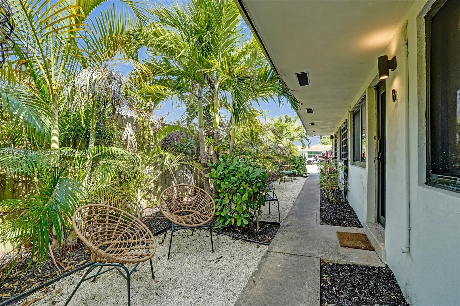 754 NE 40th St # B, Fort Lauderdale FL 33334