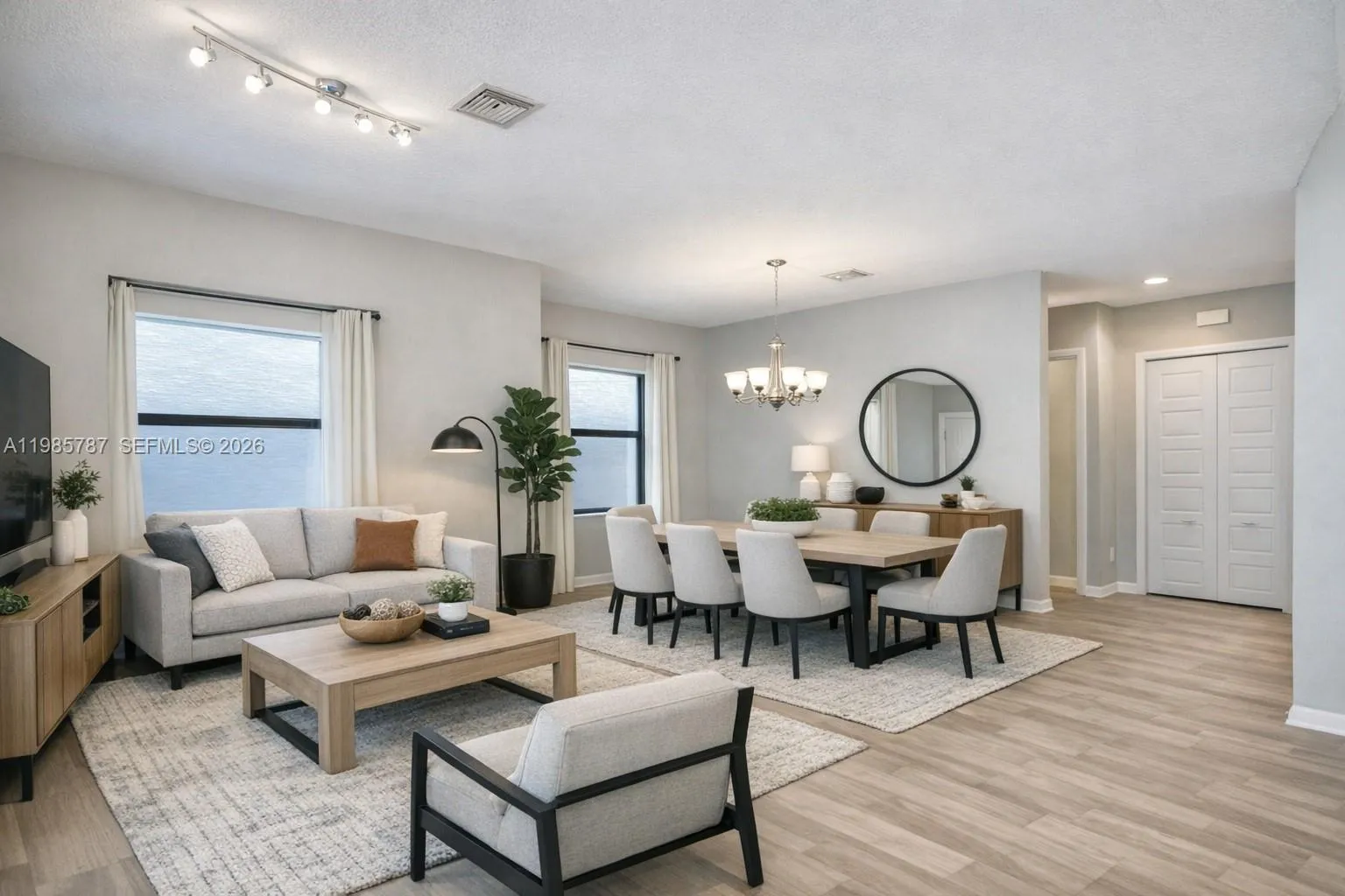 760 NE 193rd Ter, Miami FL 33179