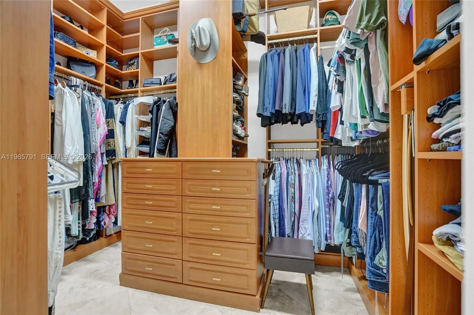 3736 Amelia Island Ln, Davie FL 33328