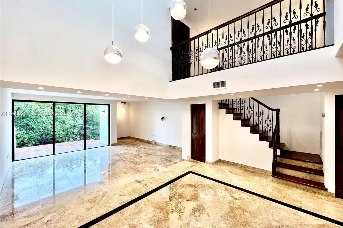 245 Poinciana Island Dr # 505, Sunny Isles Beach FL 33160