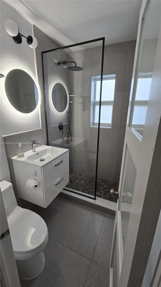 10070 E Bay Harbor Dr # 70D, Bay Harbor Islands FL 33154