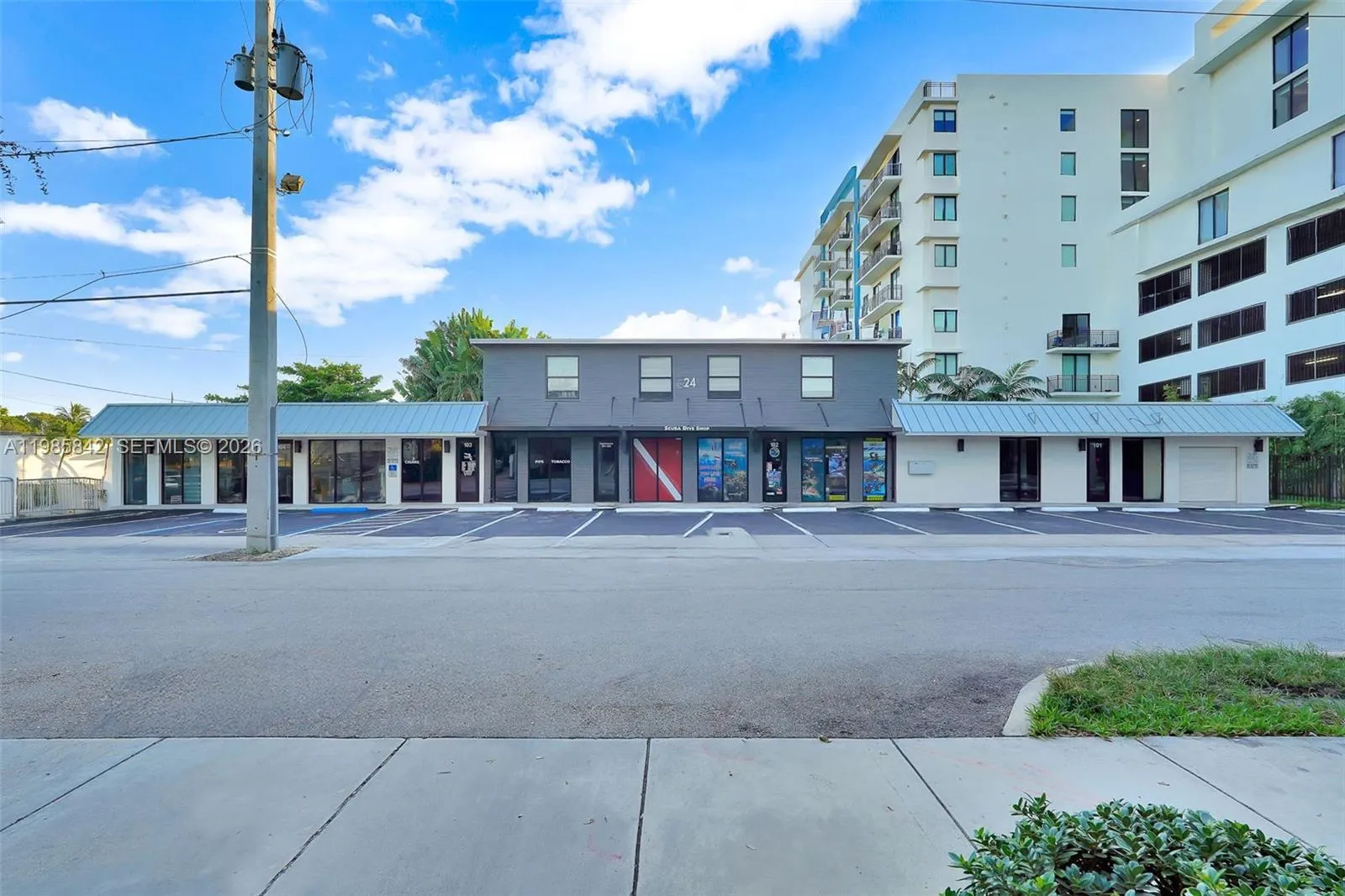 24 NE 1st Ave, Dania Beach FL 33004