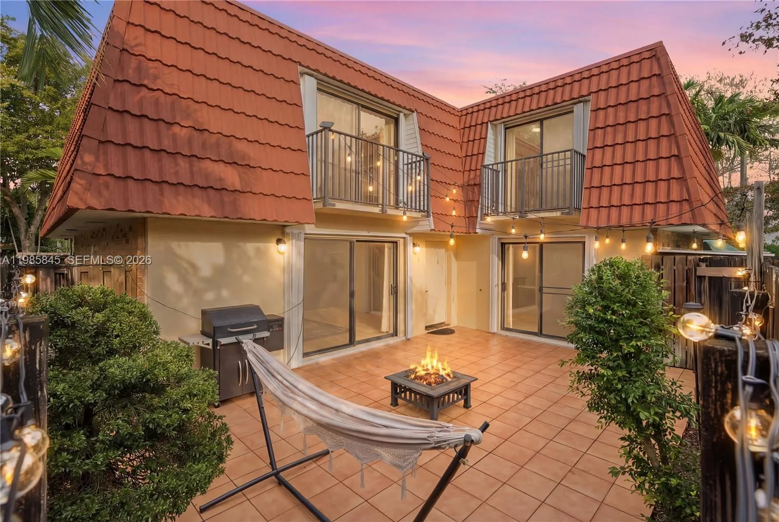 752 NW 98th Way, Plantation FL 33324