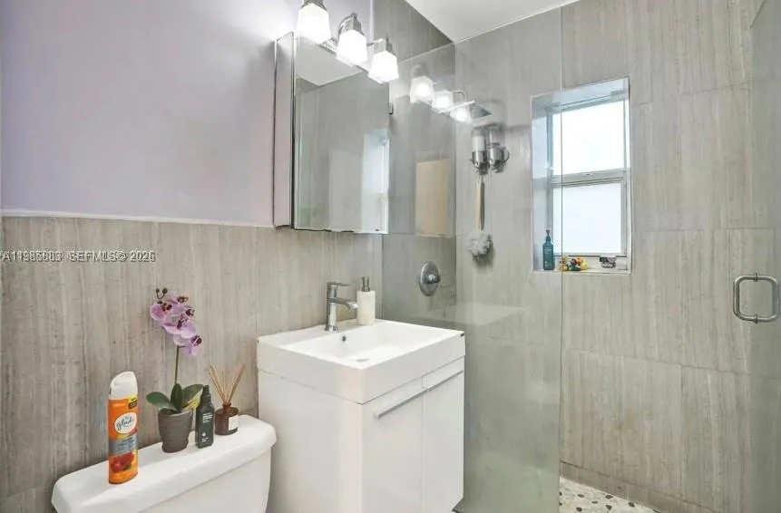 10076 E Bay Harbor Dr # 76D, Bay Harbor Islands FL 33154