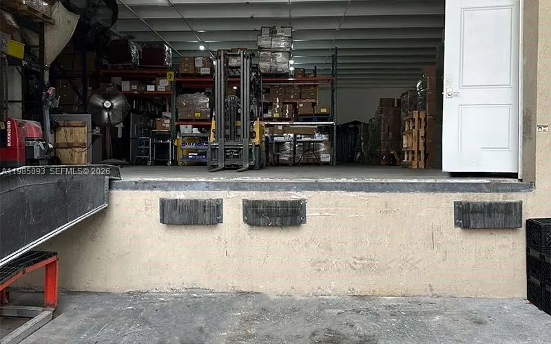 10200 NW 25th St # 113, Doral FL 33172