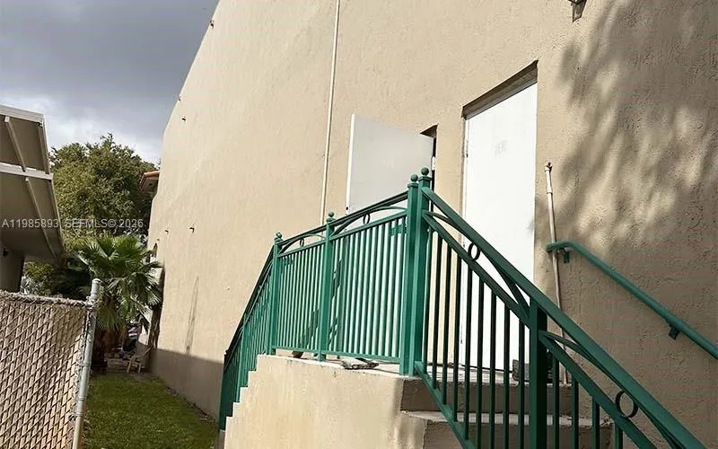 10200 NW 25th St # 113, Doral FL 33172