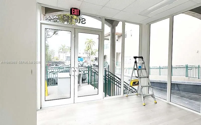 10200 NW 25th St # 113, Doral FL 33172