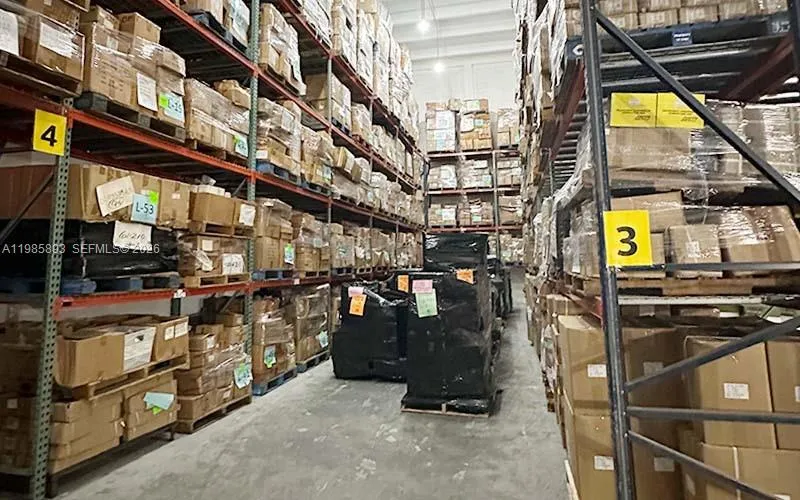 10200 NW 25th St # 113, Doral FL 33172