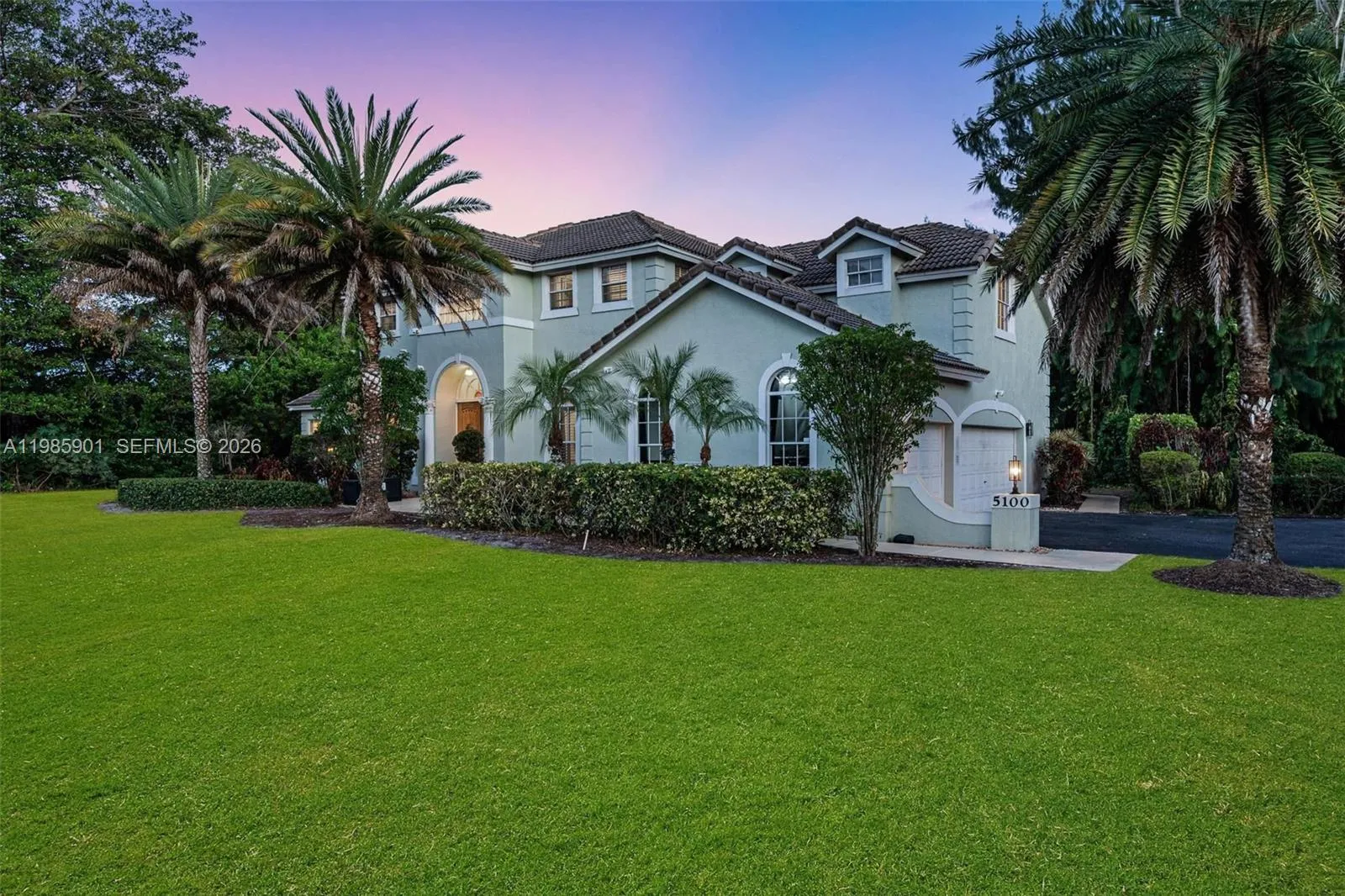 5100 NW 76th Pl, Fort Lauderdale FL 33073