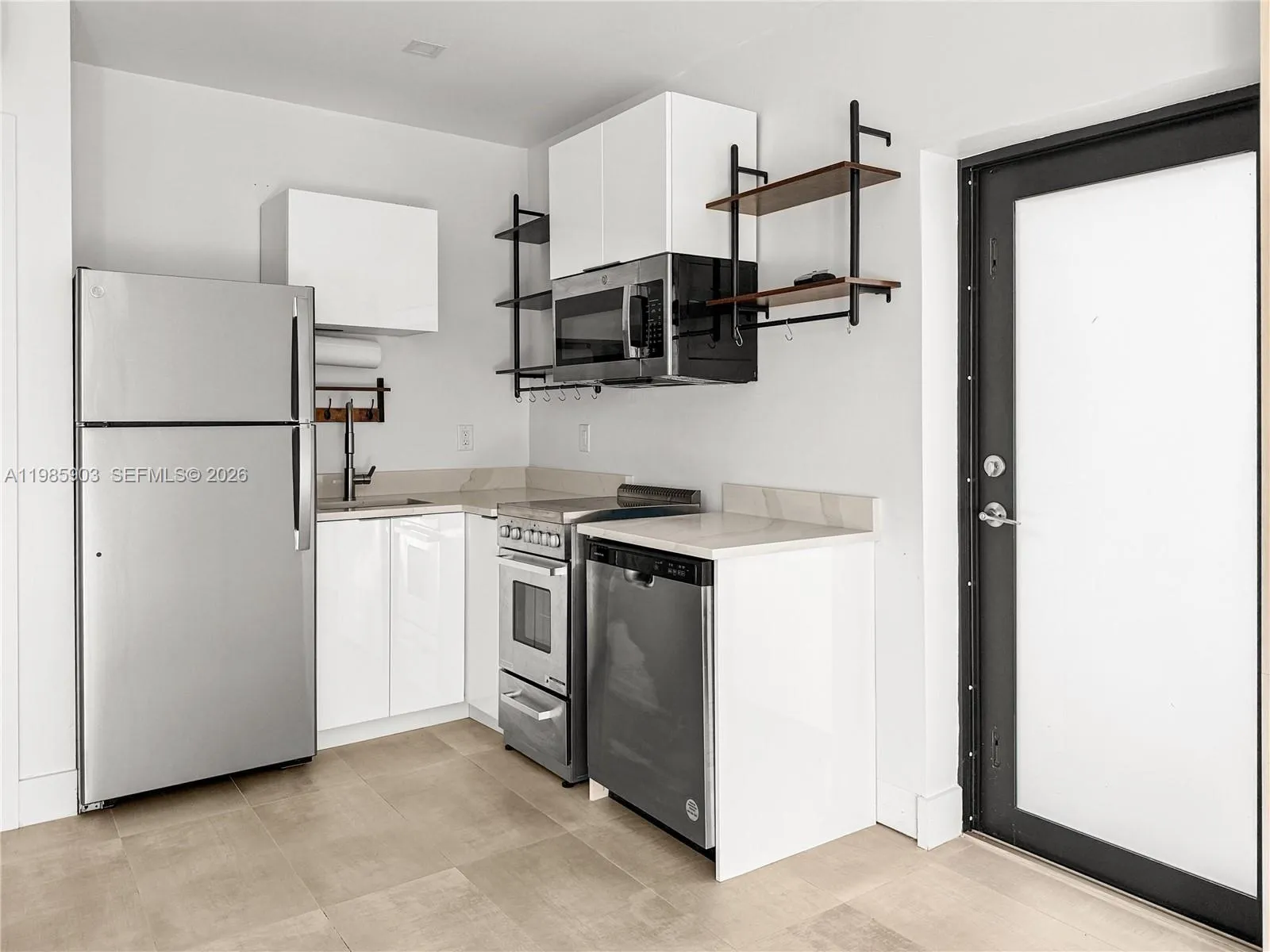 551 NE 26th St # 2, Wilton Manors FL 33305