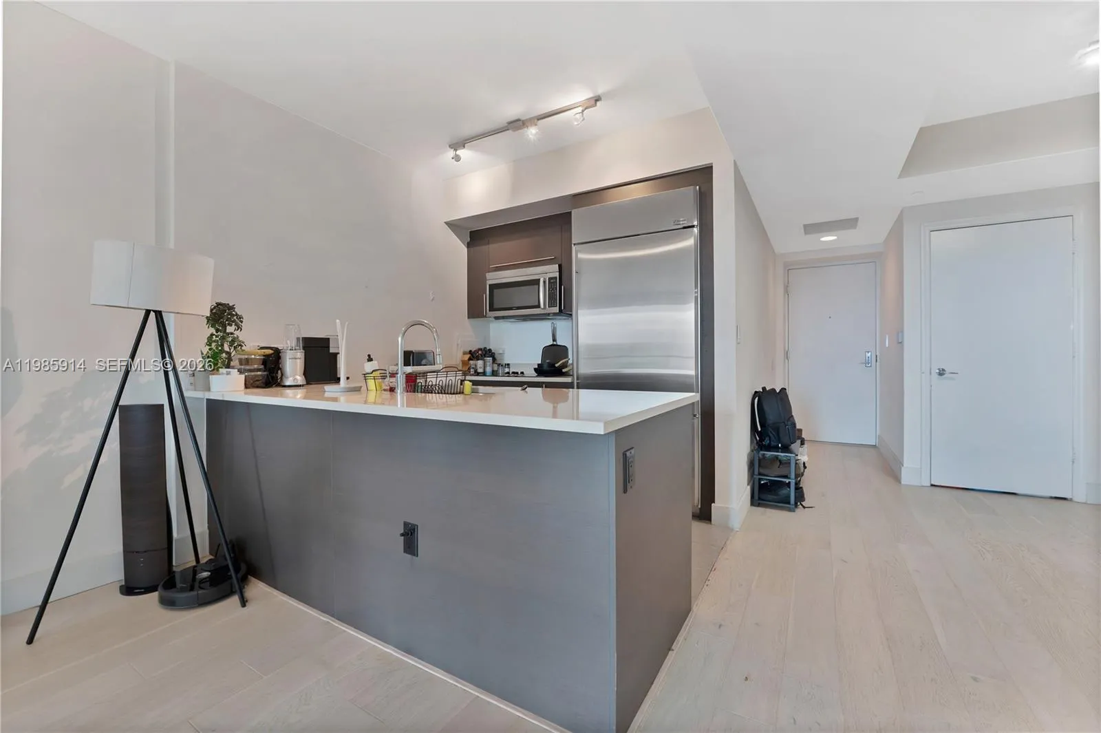 500 Brickell Ave # 2000, Miami FL 33131