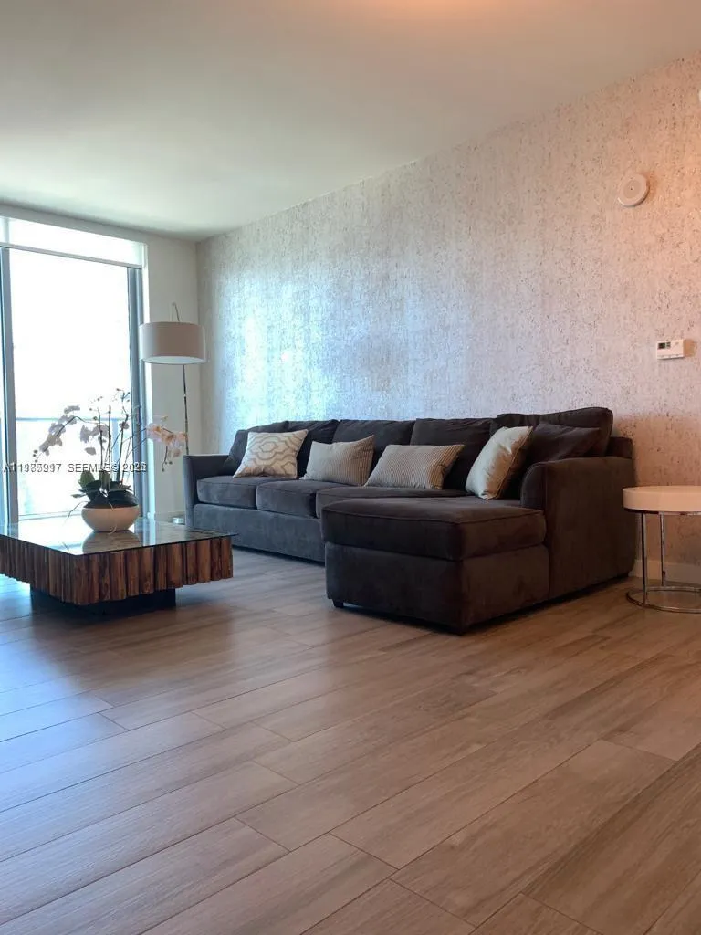 1100 S Miami Ave # 3308, Miami FL 33130