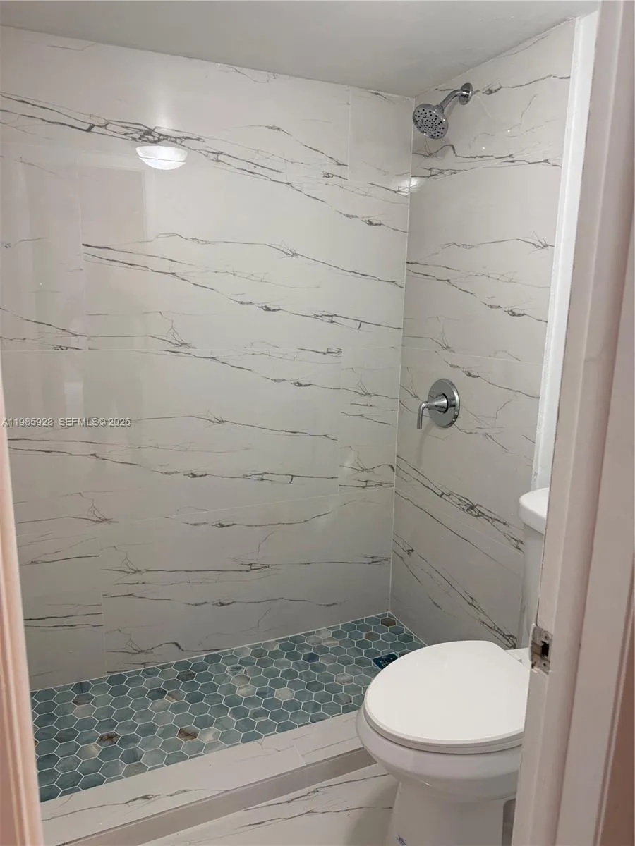 7170 Fairway Dr # M5, Miami Lakes FL 33014