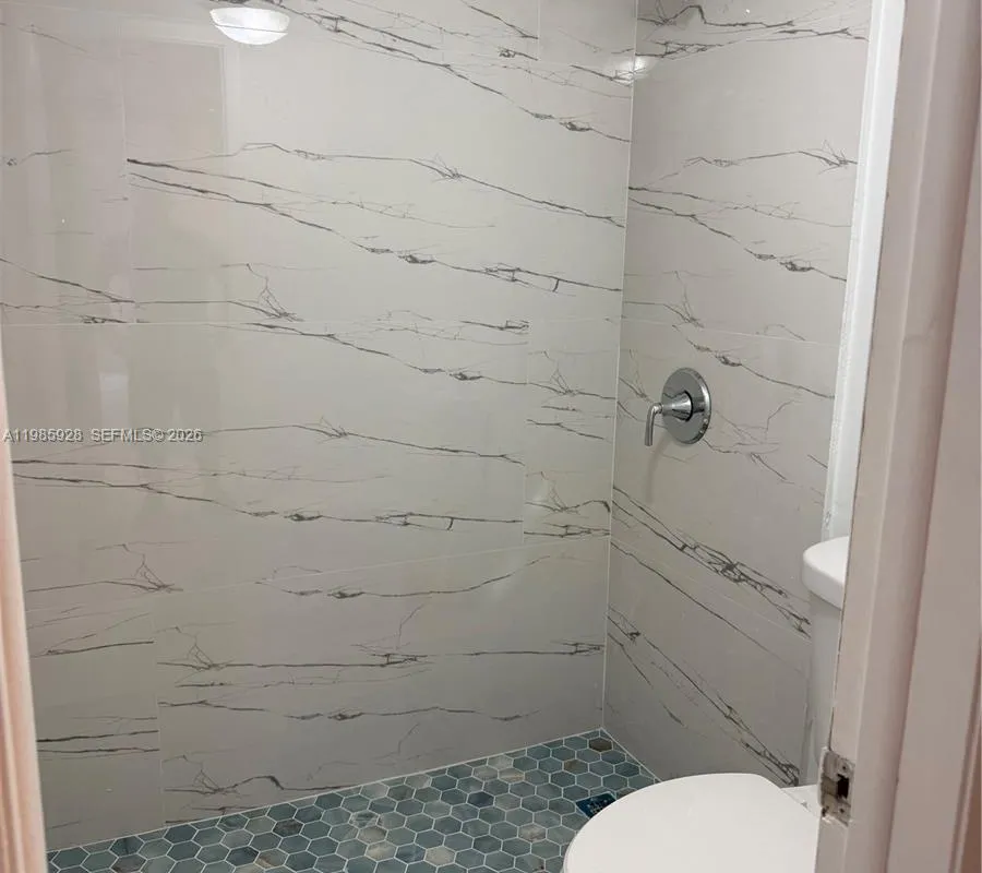 7170 Fairway Dr # M5, Miami Lakes FL 33014