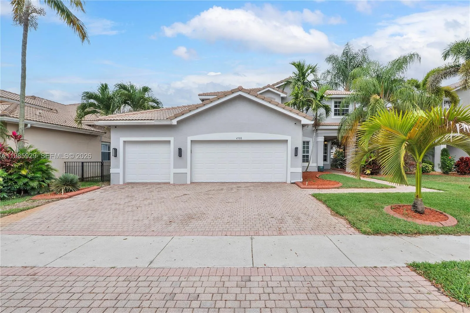 4588 SW 183rd Ave, Miramar FL 33029