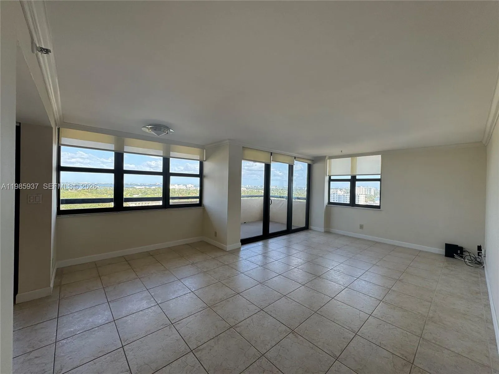 2555 Collins Ave # 2002, Miami Beach FL 33140