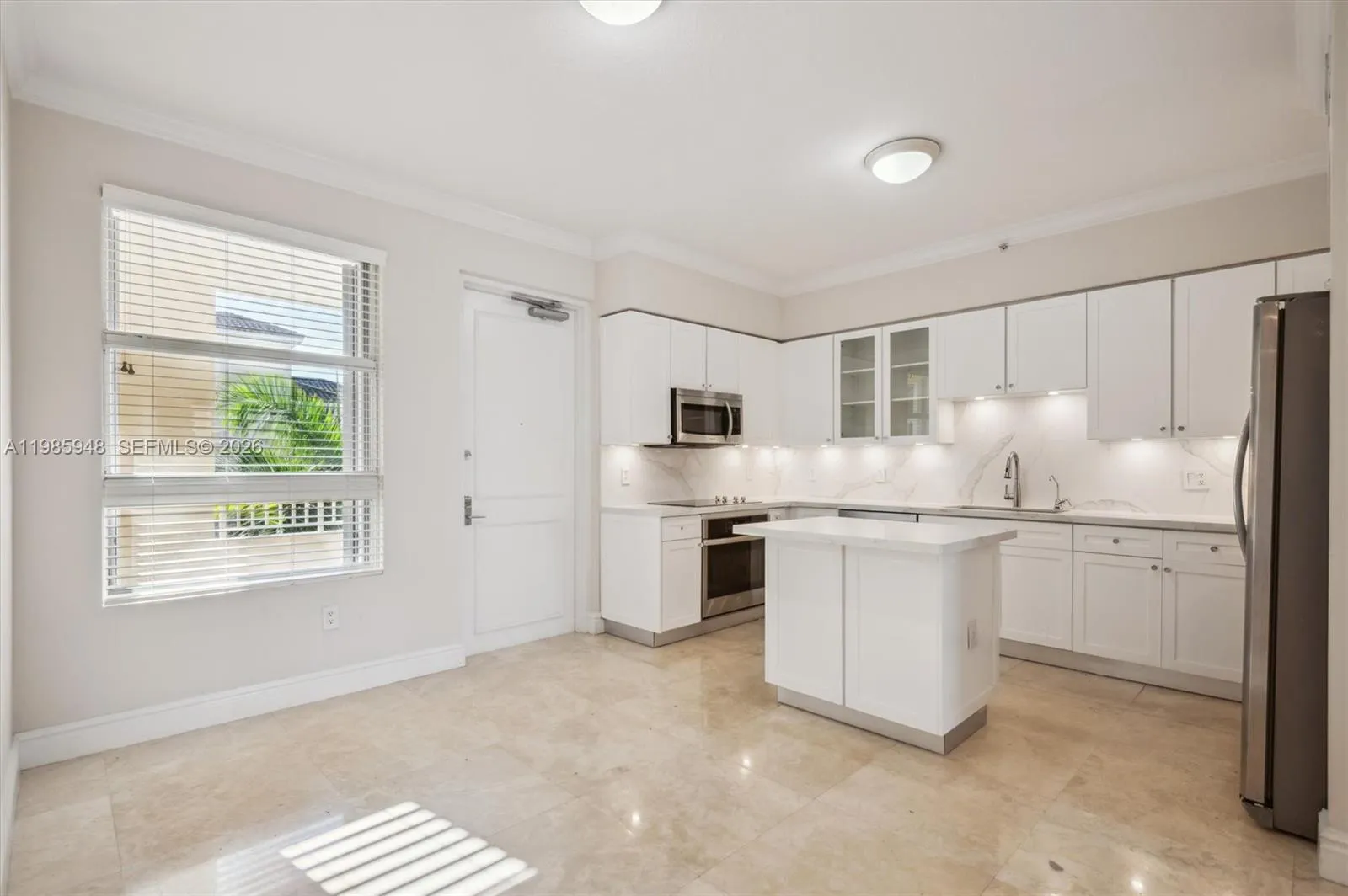 719 Crandon Blvd # 9, Key Biscayne FL 33149