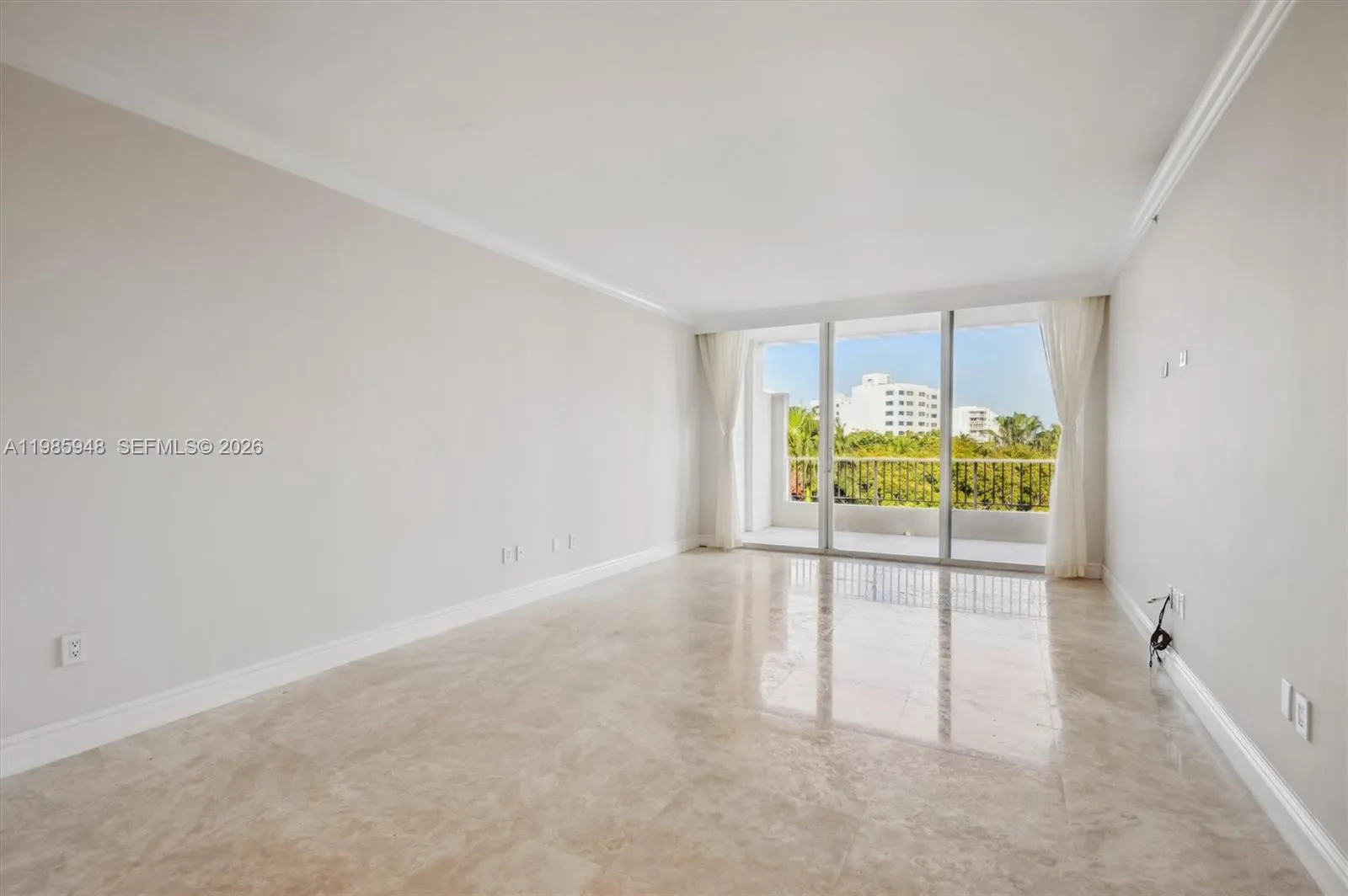 719 Crandon Blvd # 9, Key Biscayne FL 33149