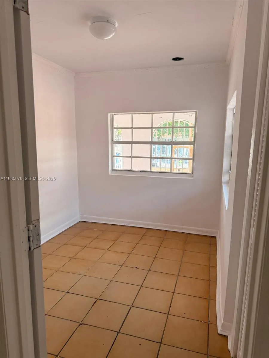 409 NW 33rd St # 1, Miami FL 33127