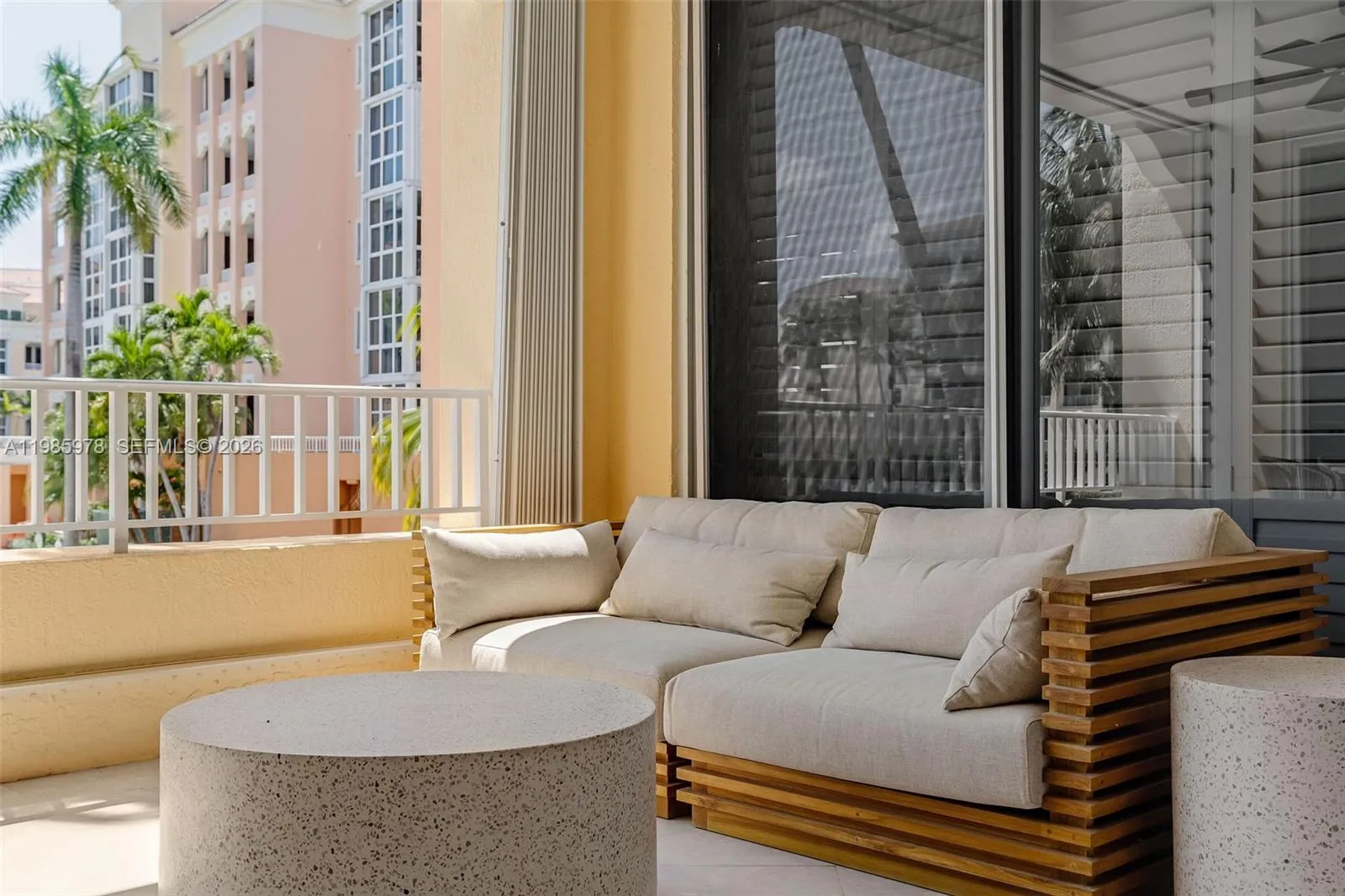 725 Crandon Blvd # 203, Key Biscayne FL 33149