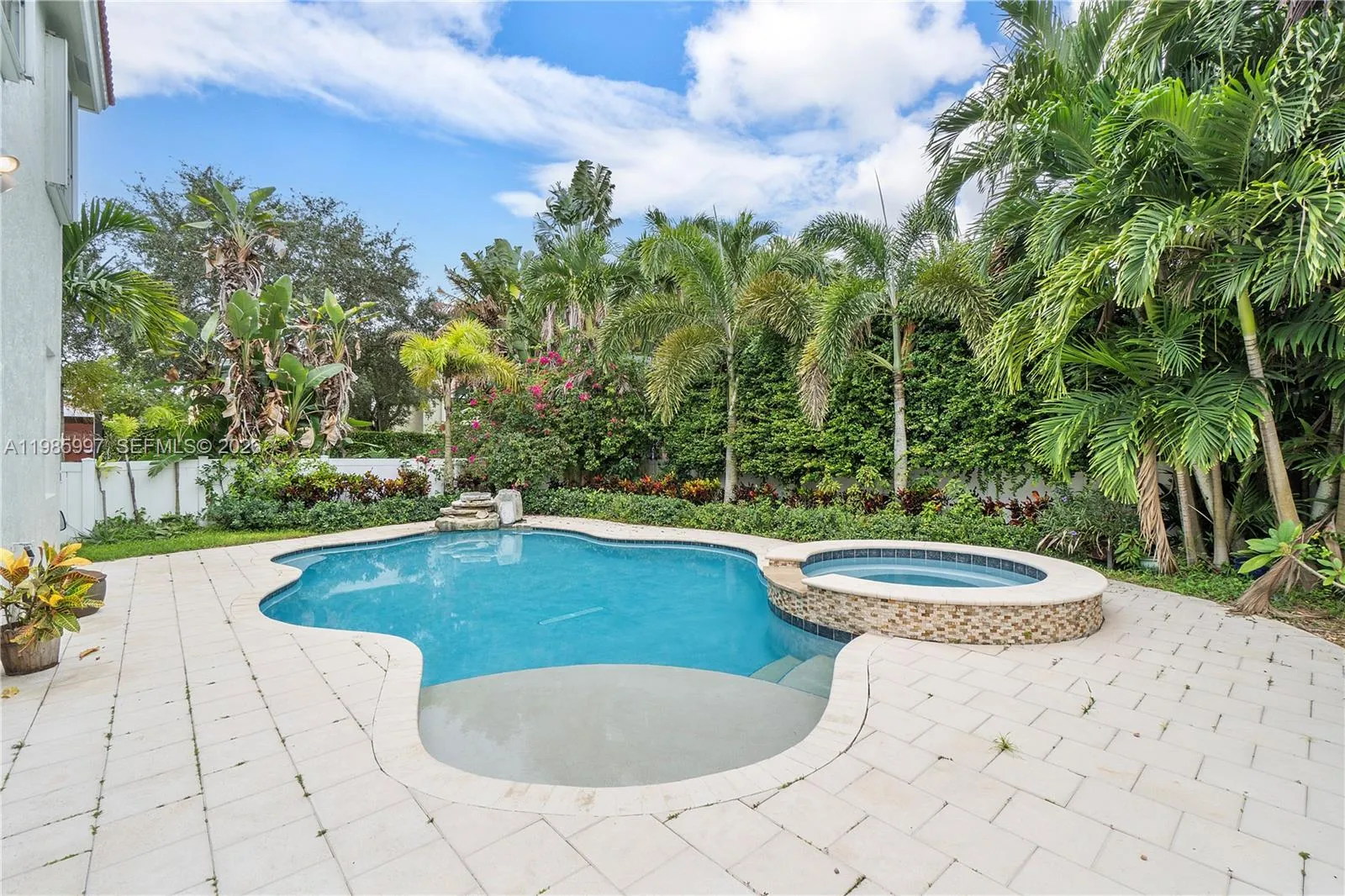 5310 NW 124th Way, Coral Springs FL 33076