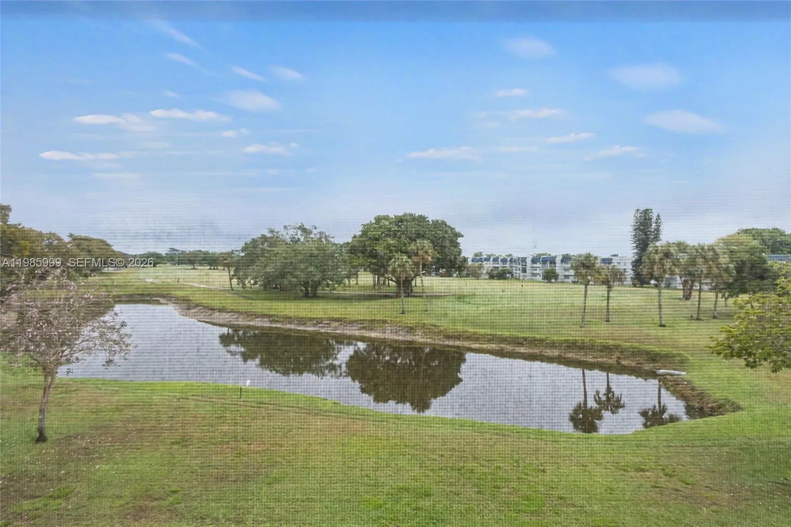 1020 Country Club Dr # 305, Margate FL 33063