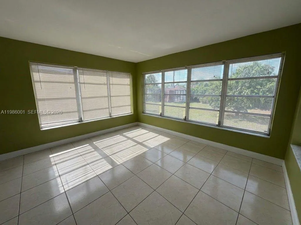 1833 SW 43rd Ave, Fort Lauderdale FL 33317