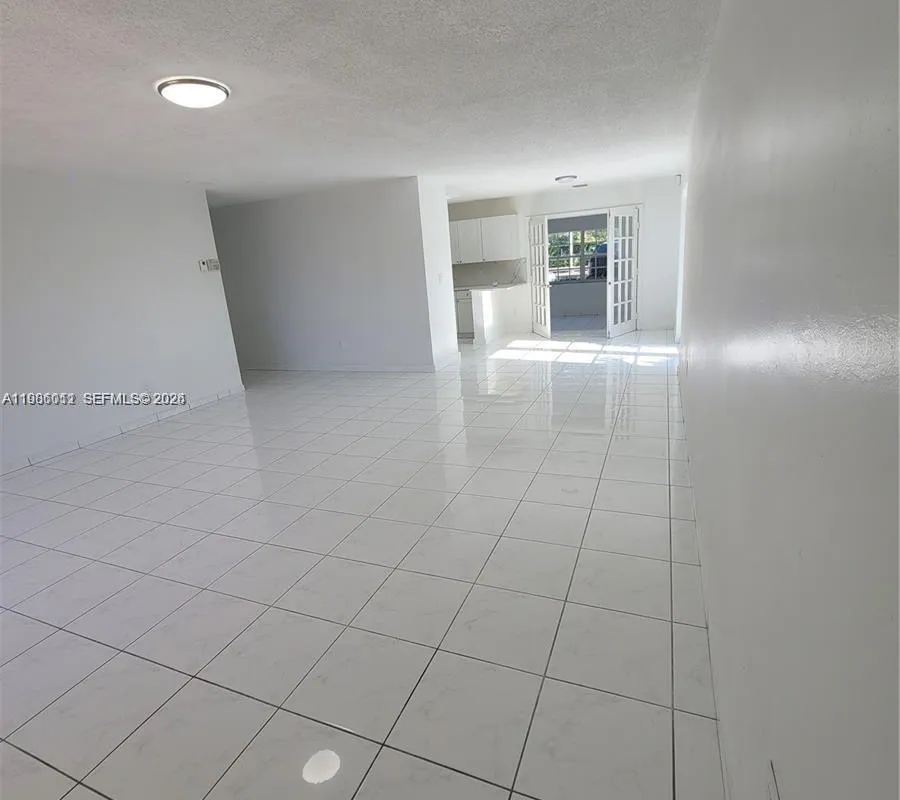 12305 SW 42nd St, Miami FL 33175