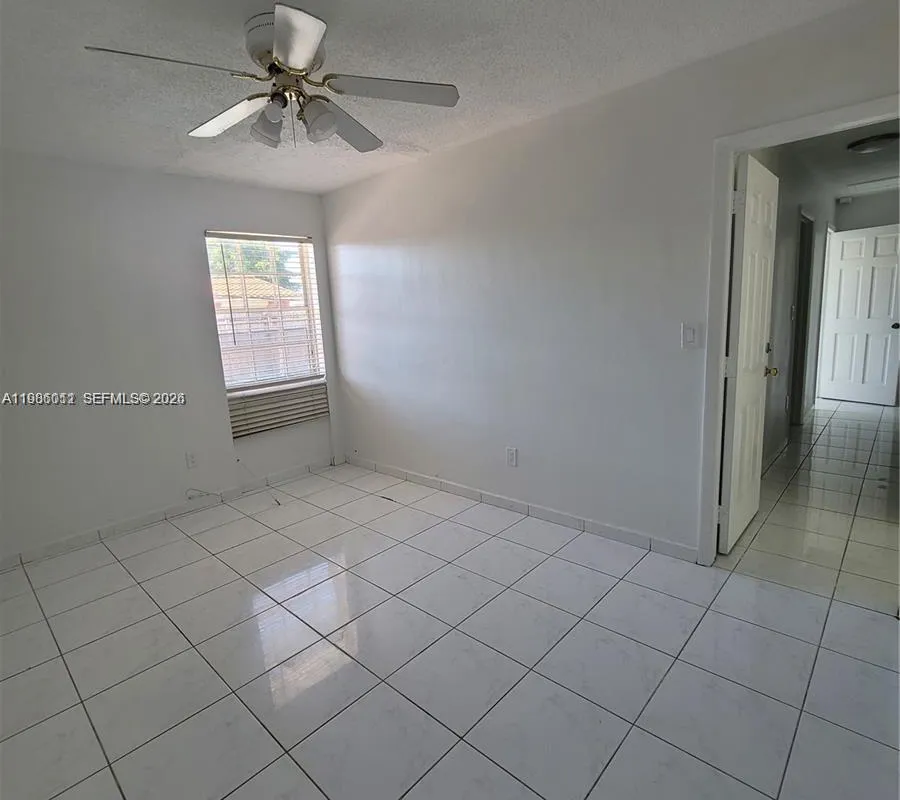 12305 SW 42nd St, Miami FL 33175