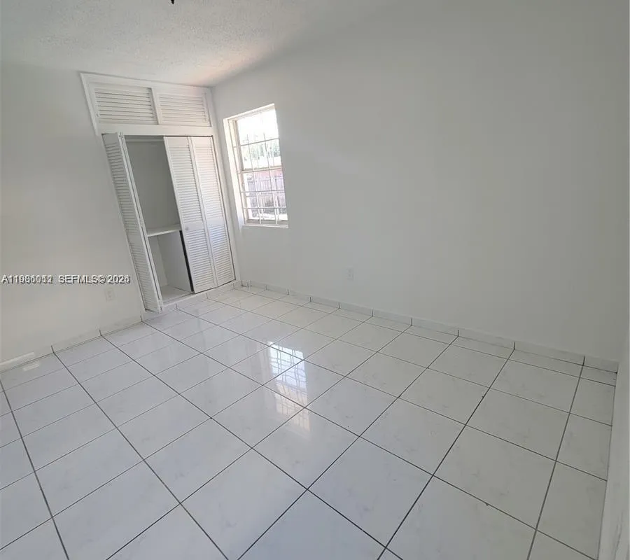 12305 SW 42nd St, Miami FL 33175