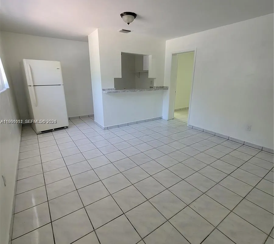 12305 SW 42nd St, Miami FL 33175