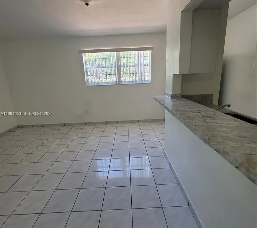 12305 SW 42nd St, Miami FL 33175