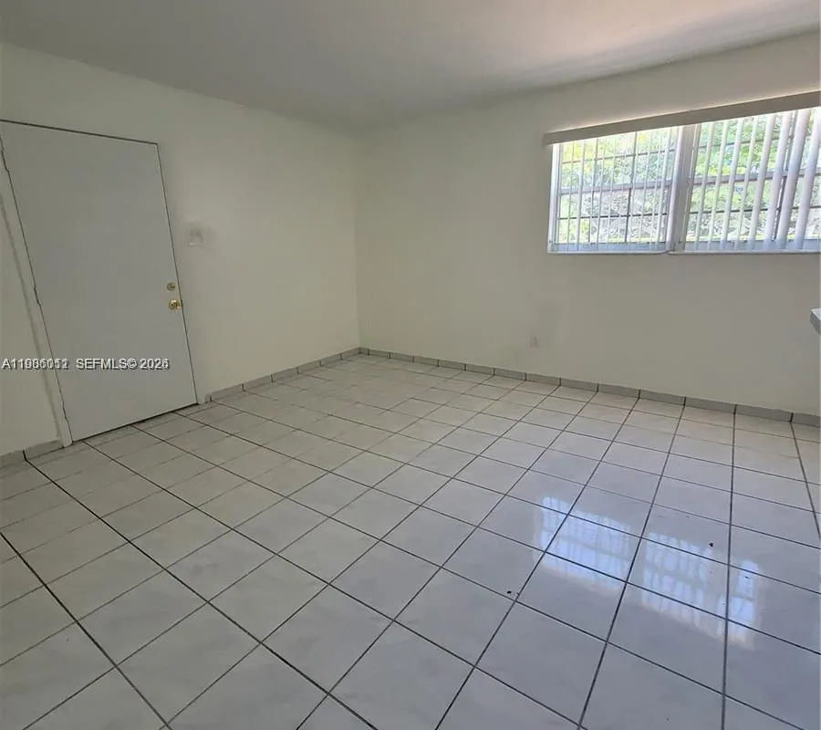 12305 SW 42nd St, Miami FL 33175