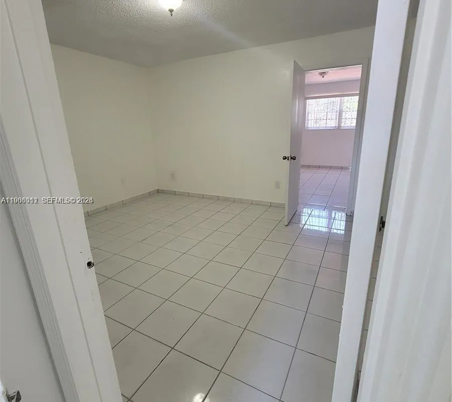 12305 SW 42nd St, Miami FL 33175