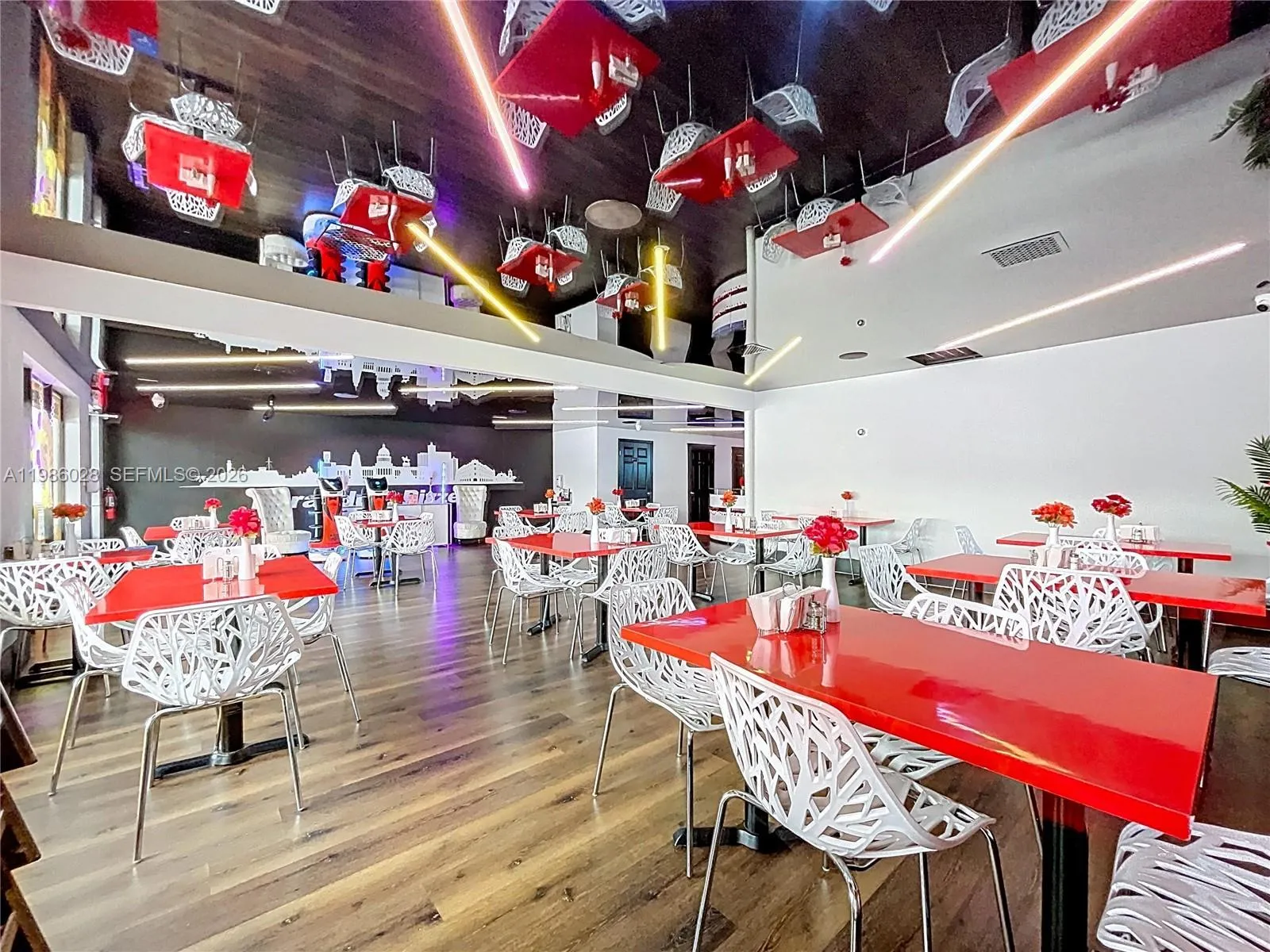 Fully Equipped Restaurant For Sale in Tampa, Other City - In The State Of Florida FL 33614