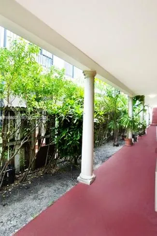 6930 Byron Ave # 107, Miami Beach FL 33141