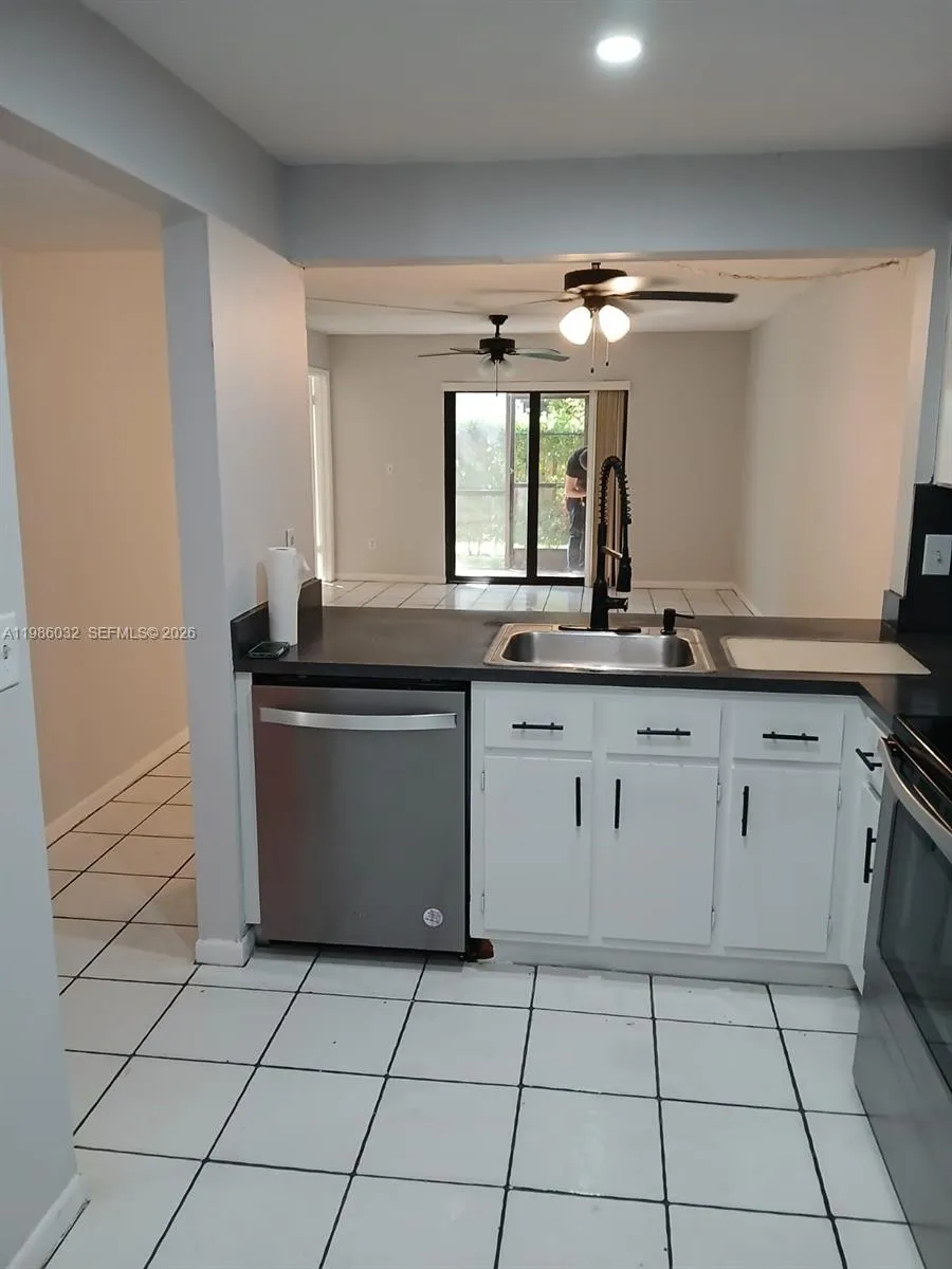 20810 NE 8th Ct # 18, Miami FL 33179