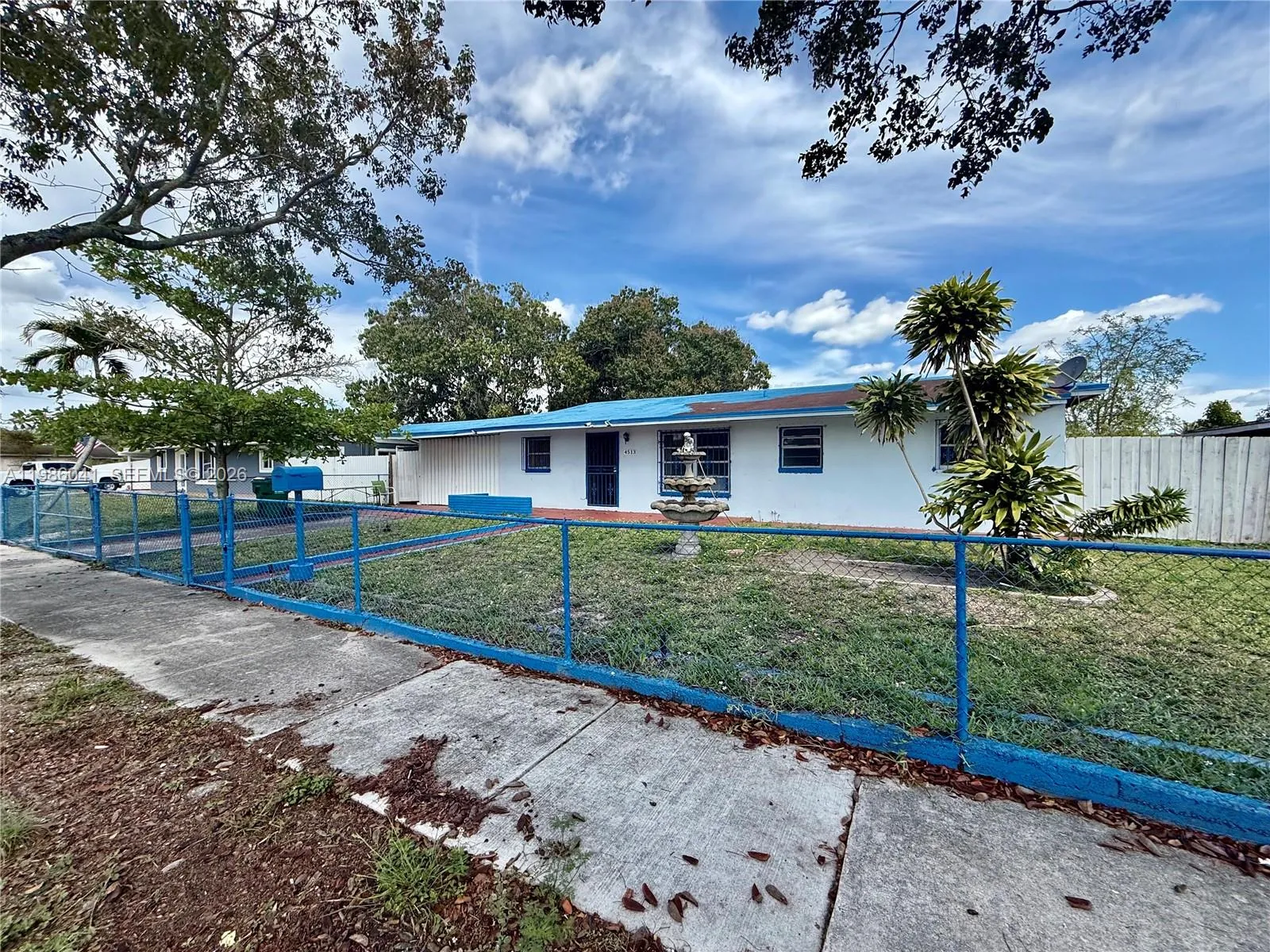 4513 NW 203rd Ter, Miami Gardens FL 33055