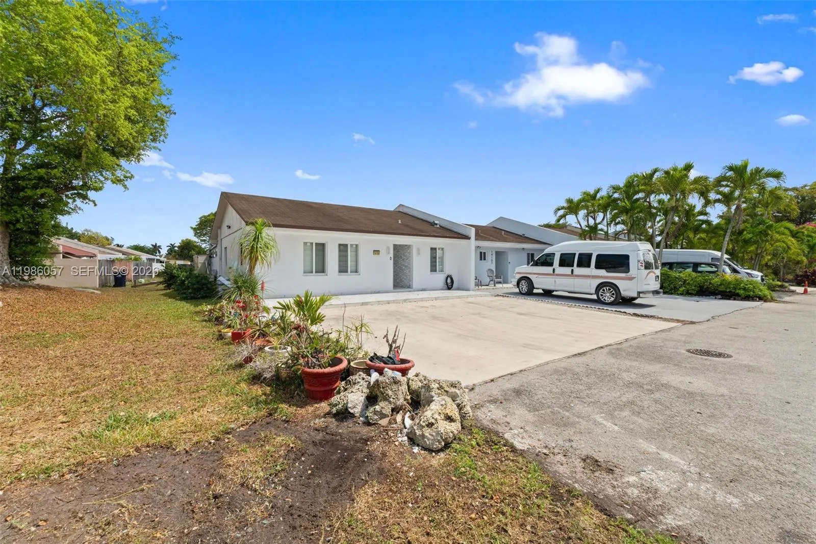 14109 SW 55th St, Miami FL 33175