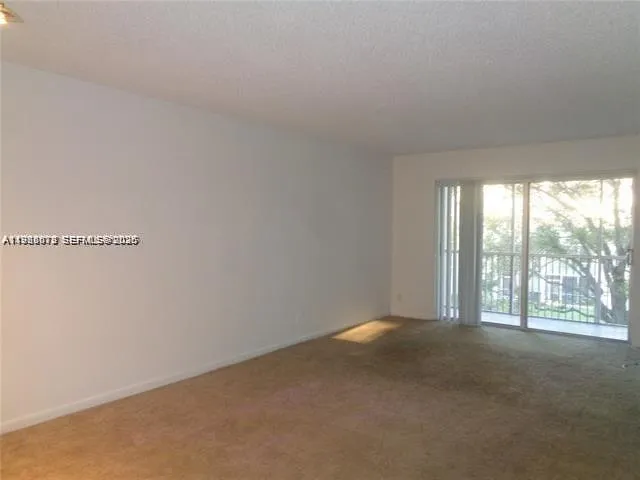 1075 Riverside Dr # 304, Coral Springs FL 33071