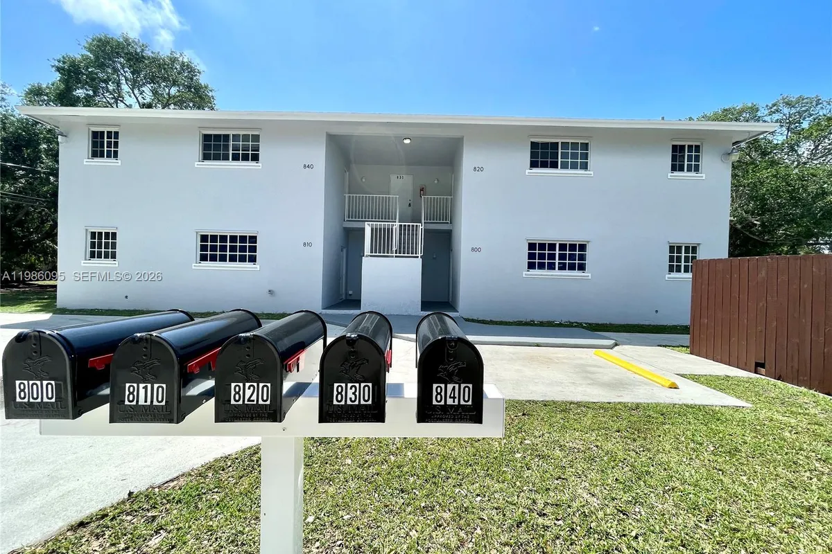 800 SW 10th Ave # 840, Hallandale Beach FL 33009