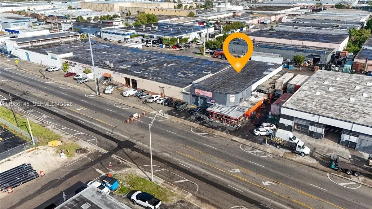 3595 NW 54th St, Hialeah FL 33142