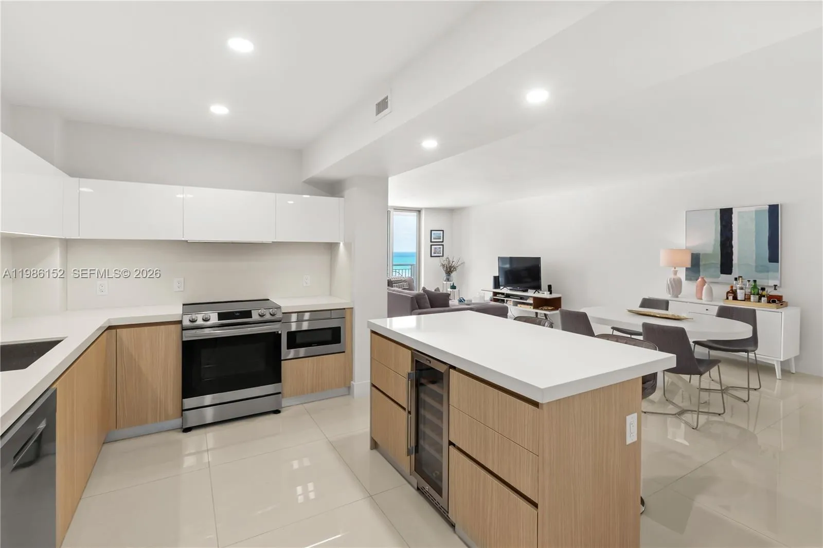 5825 Collins Ave # 10E, Miami Beach FL 33140